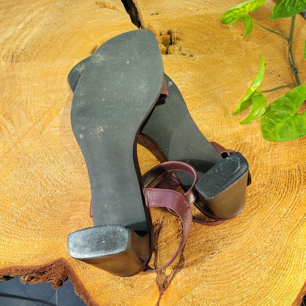 Naturalizer Burgundy Sandals - Picture 8 of 10